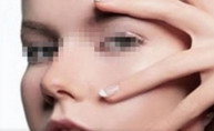 如何消除脸上法令纹_女的有法令纹好不好