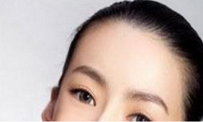 脸两边颧骨过敏发红(脸两边颧骨过敏泛红)
