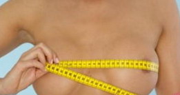 孕妇胸部有硬块还疼正常吗「孕妇胸部里面有硬块怎么回事」