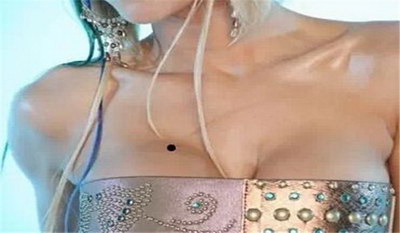 女生胸部下垂是因为什么