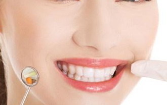 牙齿美白费用_牙齿美白价格贵吗？
