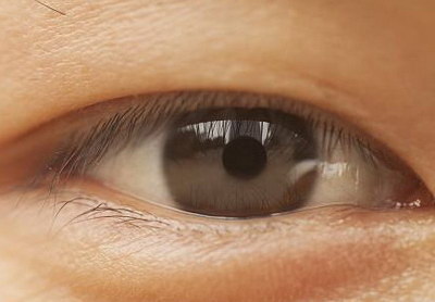 高血压能引起眼皮肿吗「高血压能引起眼睛看不清吗」