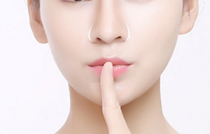 眼睛凹陷脂肪填充后悔了(填充眼睛凹陷脂肪，我竟然后悔了)